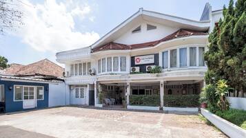 Fachada da propriedade