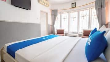 Studio Suite | Desk, free WiFi, bed sheets