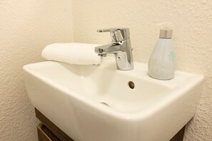 Uklassifisert bilde, 2 av 32, knapp