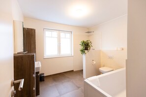 Uklassifisert bilde, 3 av 32, knapp