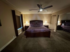3 habitaciones, escritorio, wifi y ropa de cama 
