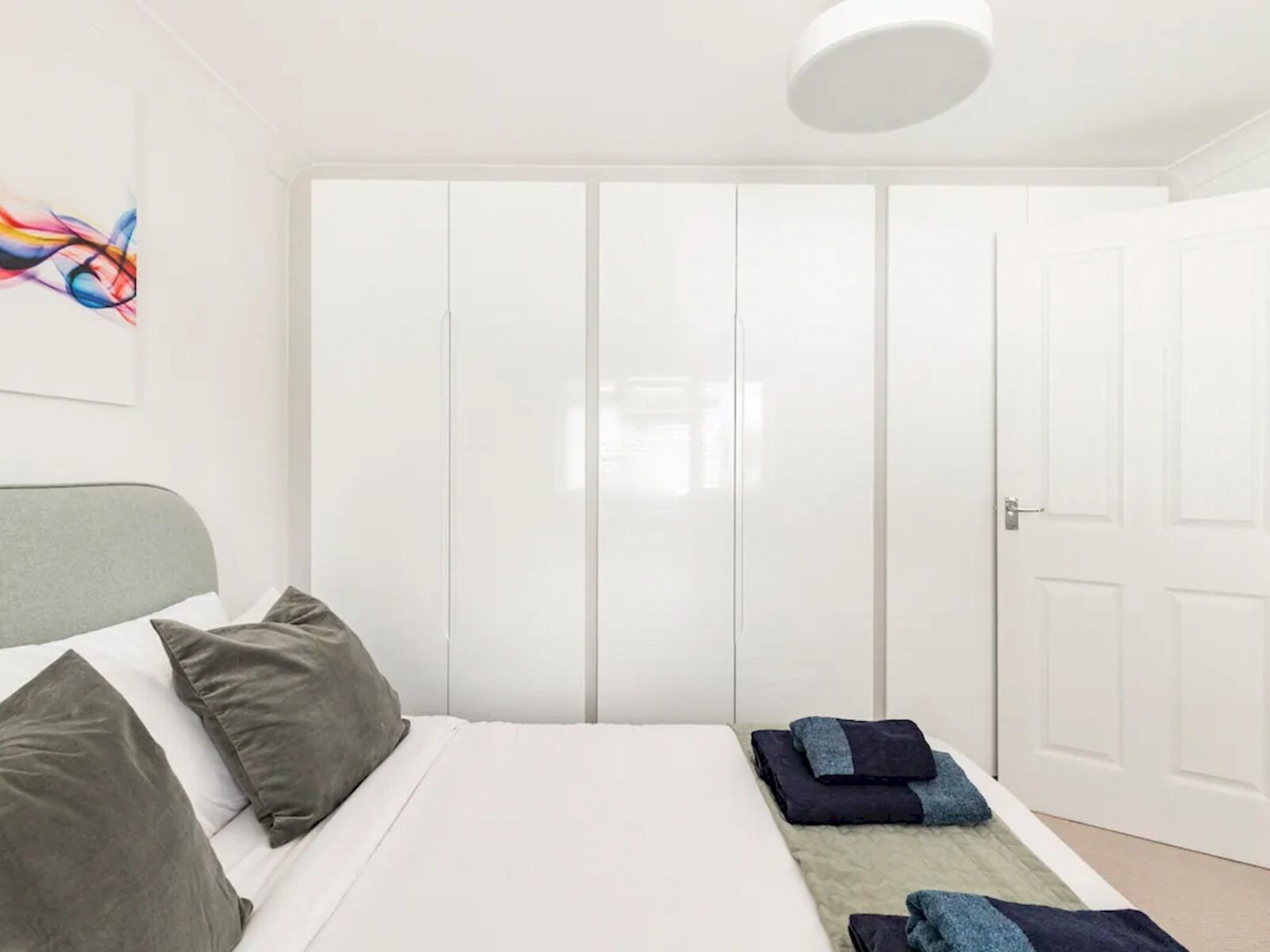 1 bedroom, iron/ironing board, travel cot, free WiFi