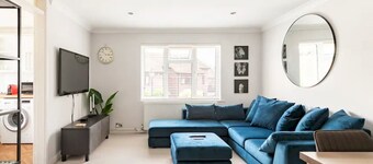Bright and Spacious Apartment-Unbeatable Location! - Pass the Keys