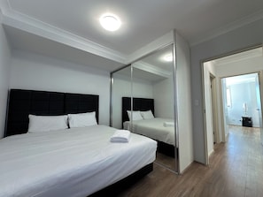 2 chambres, fer et planche Ă repasser, Wi-Fi, draps fournis
