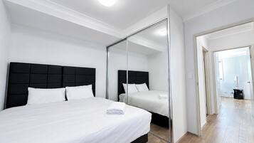 2 bedrooms, iron/ironing board, WiFi, bed sheets