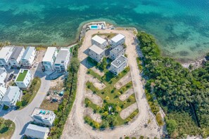 Exterior - New Oceanside Paradise with Pool and Waterfront Views! (Key Largo)