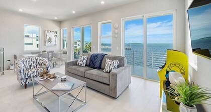 Key Largo Oasis Oceanfront with Pool & Hot Tub