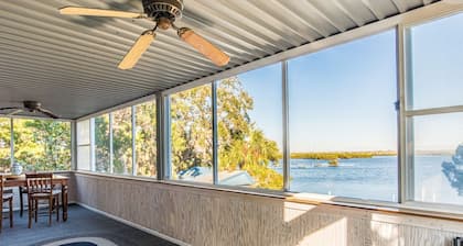 Ozello Coastal Lodge | Water Front | Dogs OK | Sleeps 6