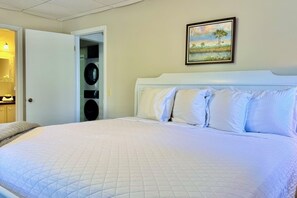 1 bedroom, desk, iron/ironing board, free WiFi