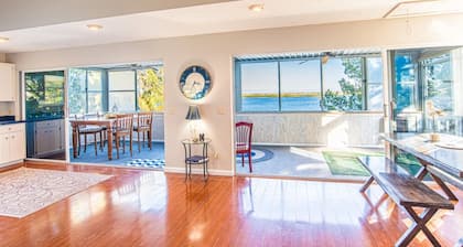 Panoramic Water Views, Lg Screened SunPorch, Sleeps 6, 1DogOK