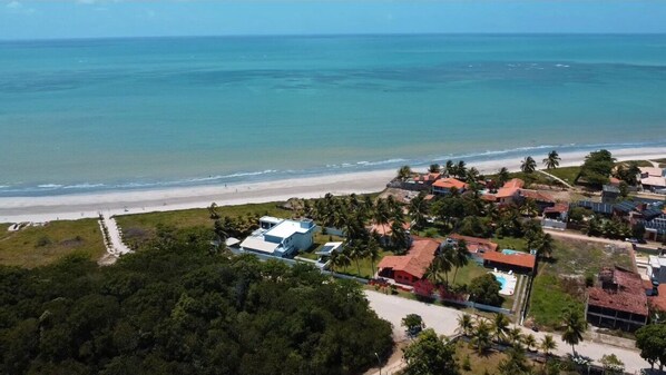 On the beach, sun-loungers - Beach house Maceio (Maceió)