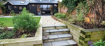 Historic Tring 2 Story Flat on High Street