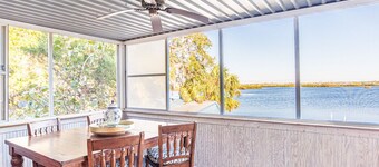 2 Waterfront Homes w Pvt Docks, Kayaks, Outdoor Spaces, Gulf Views