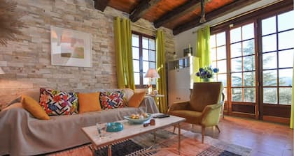 Gorgeous home in Saint-Laurent-du-Verdo