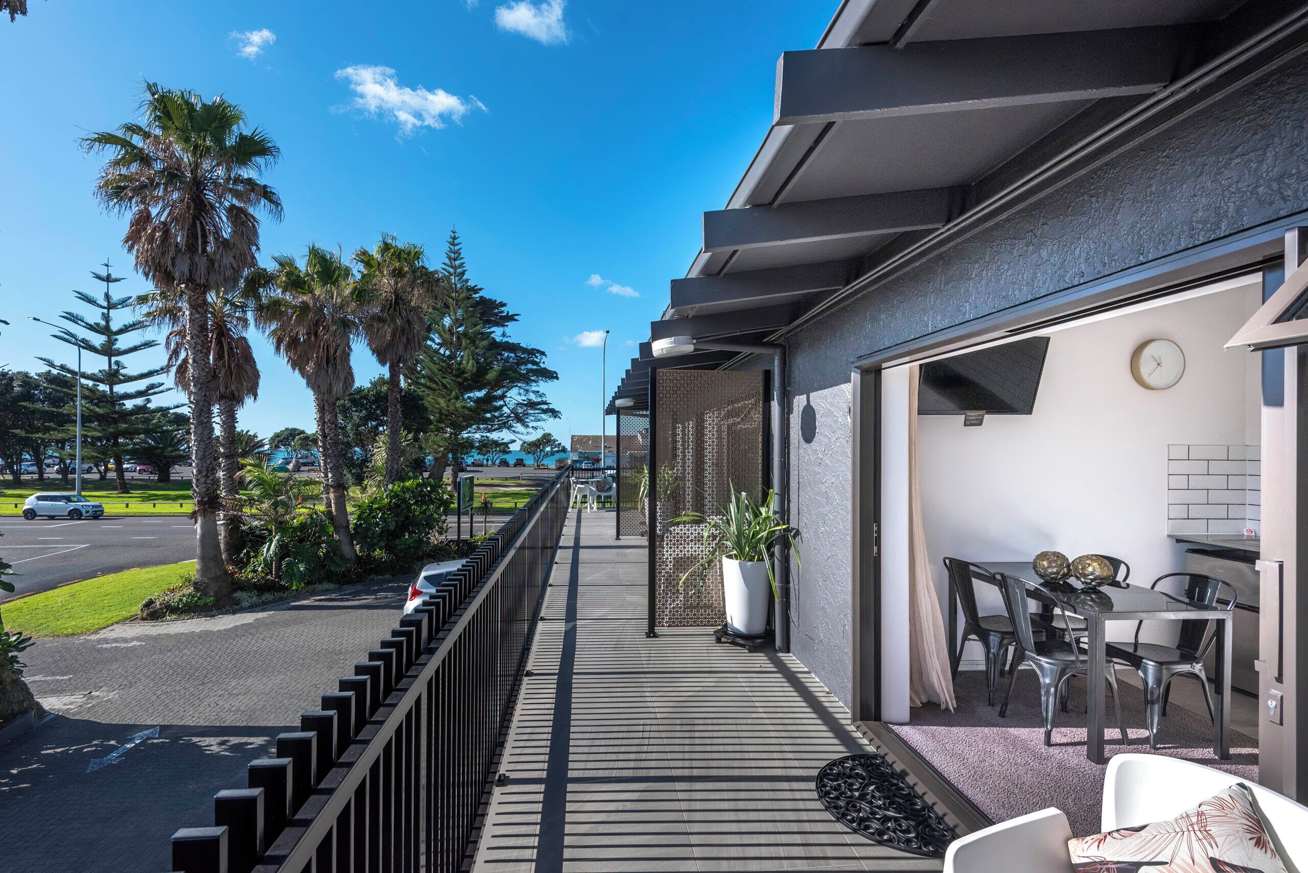 Suite, 1 King Bed | Terrace/patio