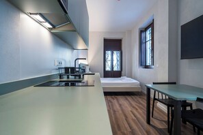 Dining - VLC Host - Royal Flush 2 (Valencia)