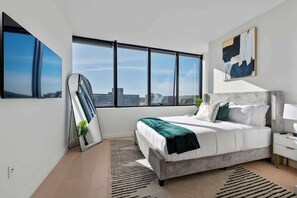 2 Schlafzimmer, Schreibtisch, Bügeleisen/Bügelbrett, kostenloses WLAN