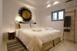 4 bedrooms, iron/ironing board