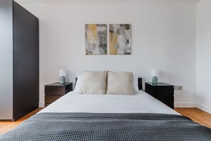 1 chambre, fer et planche à repasser, Wi-Fi, draps fournis
