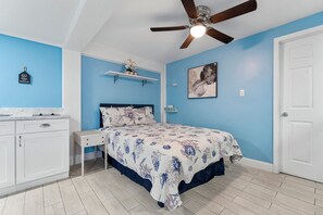 1 quarto, Wi-Fi de cortesia, roupa de cama