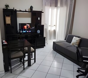 Superior Apartment | Living area - APARTAMENTO ACOLHEDOR LIBERDADE SP (São Paulo)
