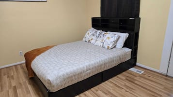 3 slaapkamers, een kluis op de kamer, een bureau