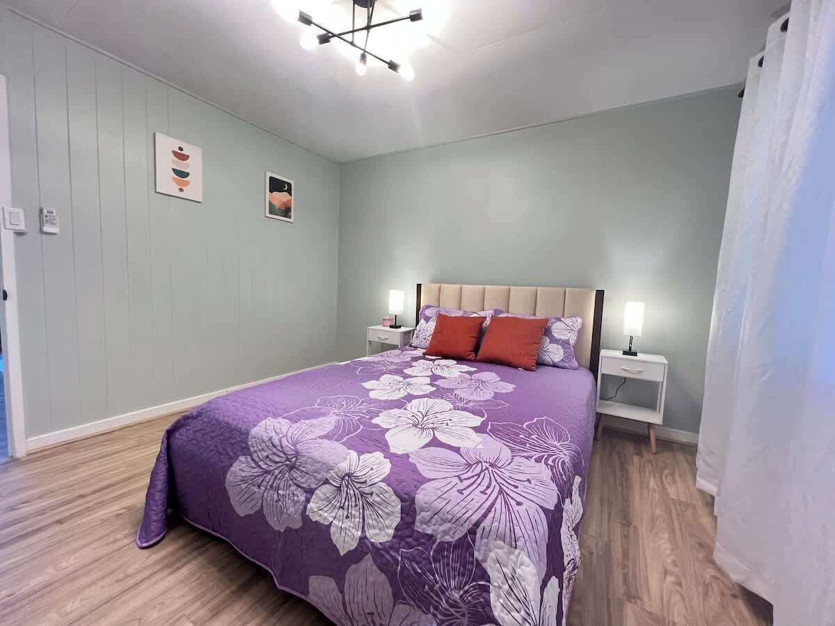 1 habitación, tabla de planchar con plancha, wifi y ropa de cama 