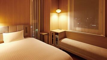 Design Single Room, Non Smoking | Down duvets, soundproofing, free WiFi, bed sheets