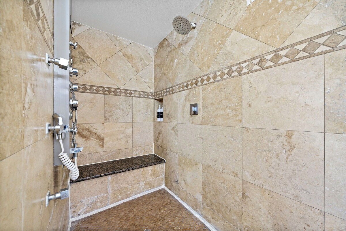 Photo 26 of NEW King Bed Houston Haven w/ Hot Tub!