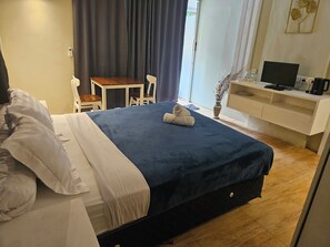 Double Room, Garden View | In-room safe, free WiFi, bed sheets - Two Brothers Guesthouse (Legian)