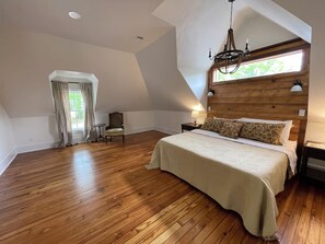4 habitaciones, escritorio, tabla de planchar con plancha y wifi gratis 