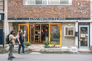 Front of property - Kotori Coworking & Hostel Takamatsu (Takamatsu)