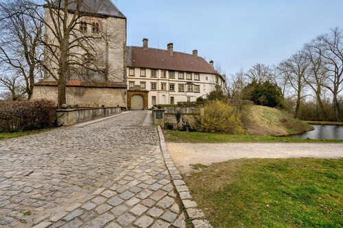 Ferienwohnung mit 100qm und gemeinsamer Terrasse, gemeinsamem Garten und Wi-Fi