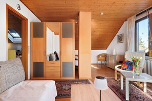 1 Schlafzimmer, Bügeleisen/Bügelbrett, kostenloses WLAN, Bettwäsche