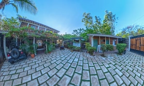 Enceinte de lâhĂ©bergement