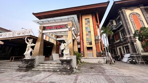 Exterior - ITIC INN HOSTEL (Kuta)