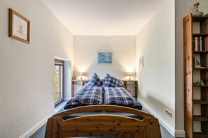 6 Schlafzimmer, Bügeleisen/Bügelbrett, kostenloses WLAN, Bettwäsche