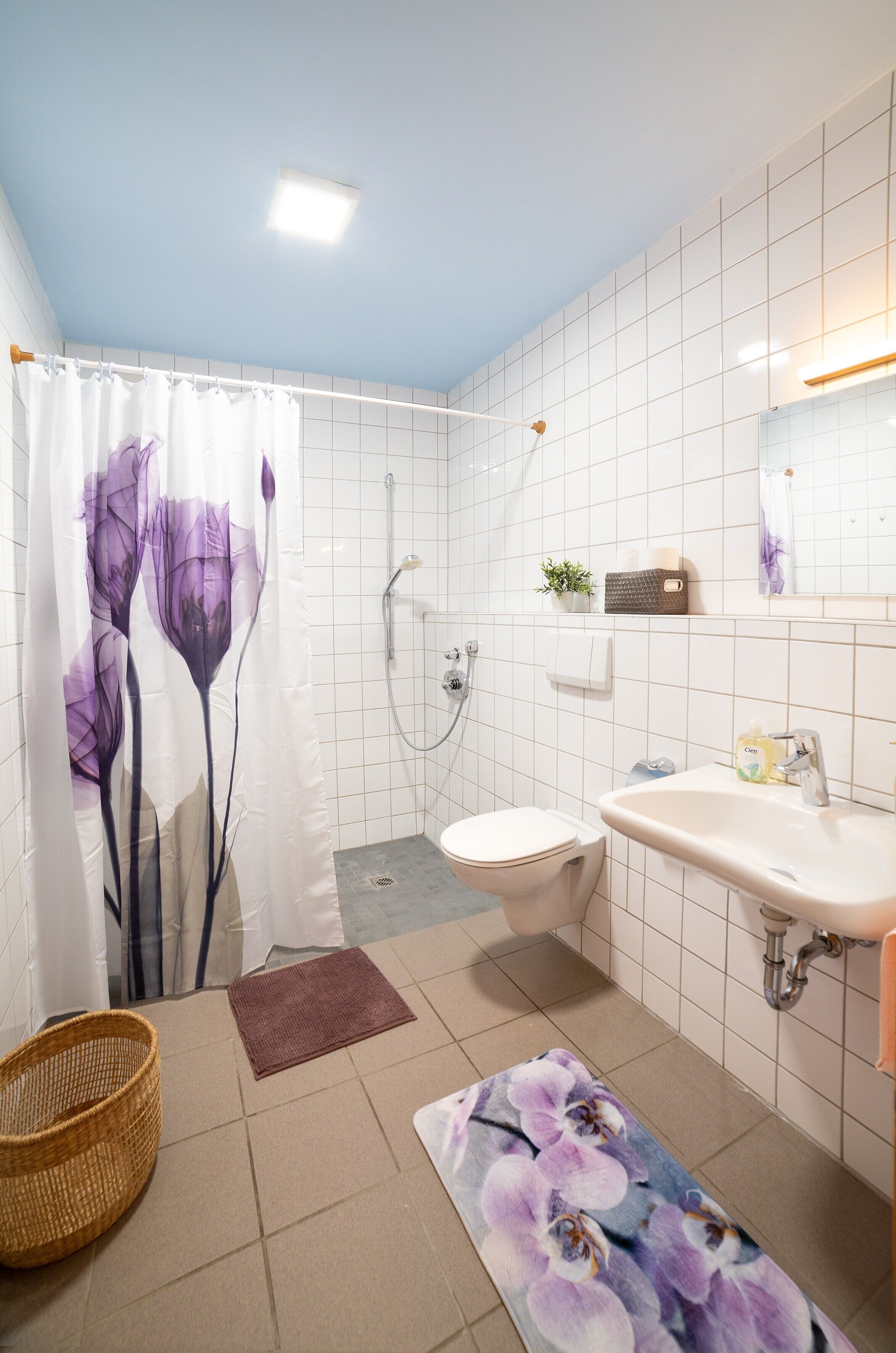 Bruser, hårtørrer, håndklæder