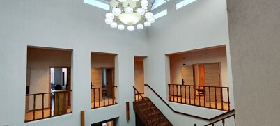 Hills Hotel karakol