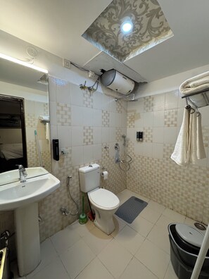 Bidet, towels, soap, toilet paper - Luxehome Holiday Homes (Jammu, Jammu & Kashmir)