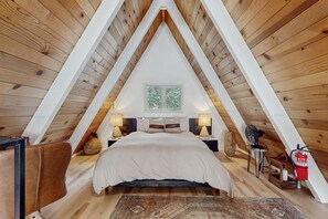 2 soverom, strykejern/-brett, internettilgang og sengetøy