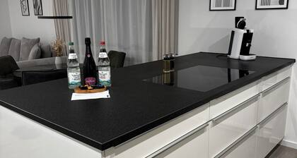 Moderne 2-Zimmer-Wohnung - Küche - Balkon - Wifi