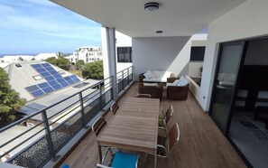 تناول الطعام بالخارج