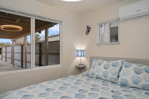 3 bedrooms, desk, iron/ironing board, WiFi