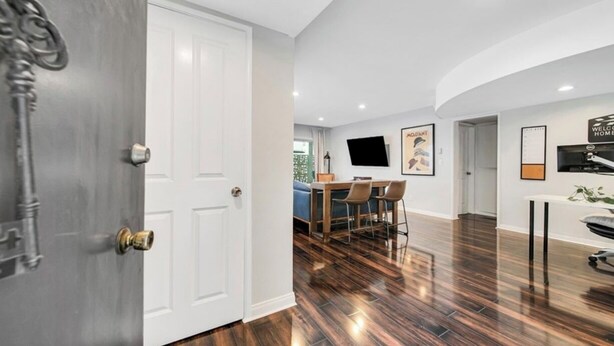 Unclassified image, 1 of 23, button - Cozy 1-bedroom condo with WiFi, AC in charming Los Angeles (Los Angeles)