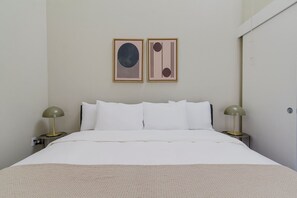 2 sovrum, strykjärn/strykbräda, wi-fi och sängkläder