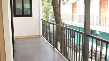 Departamento estándar | Balcón