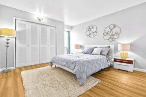 1 bedroom, iron/ironing board, WiFi, bed sheets - Sweet & Cozy in Honolulu Free WIFI & AC (Honolulu)