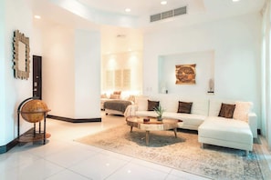 Smart TV, offices
