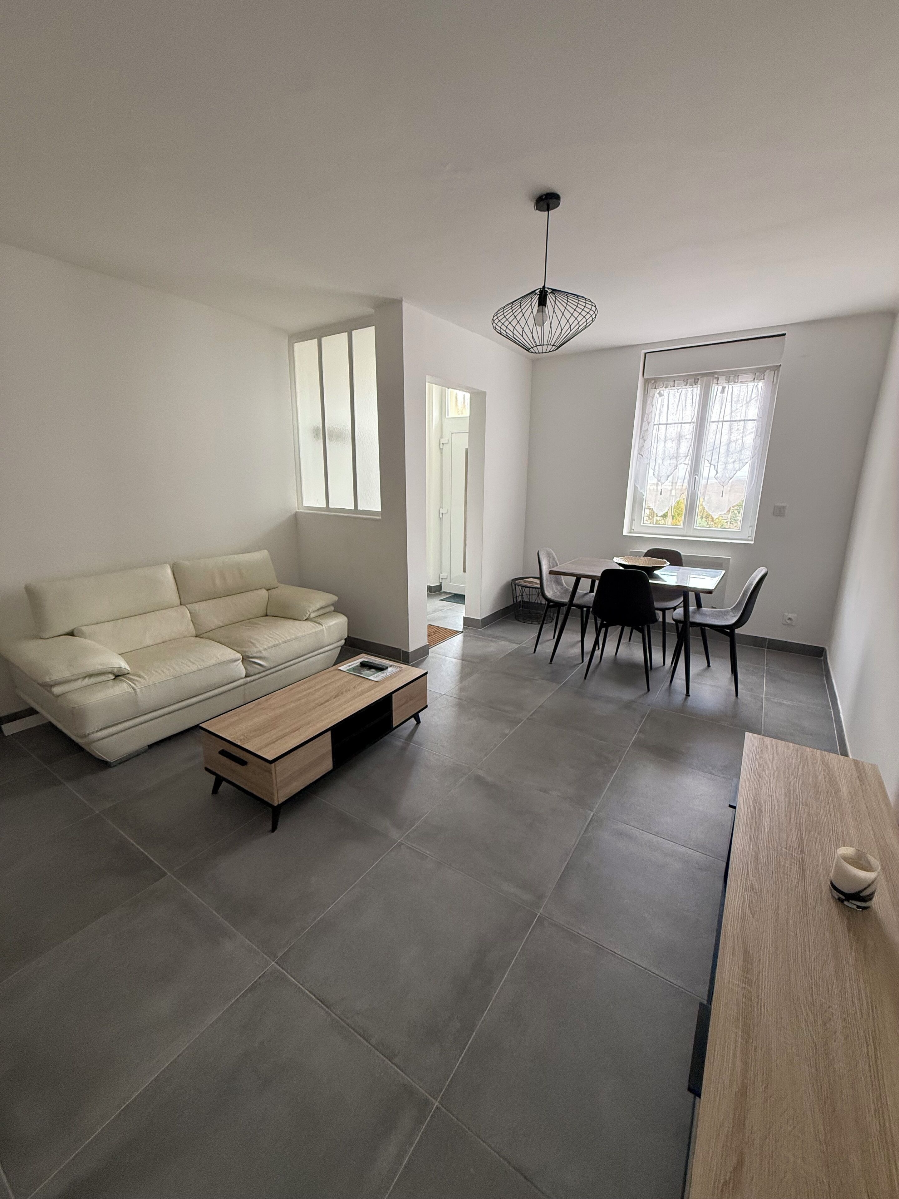 智能电视、电子游戏、书